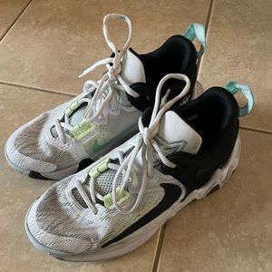 Nike Giannis Immortality Boys Sneakers